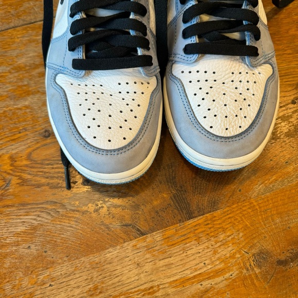 Nike Air Jordan 1 High OG University Blue - Picture 6 of 11